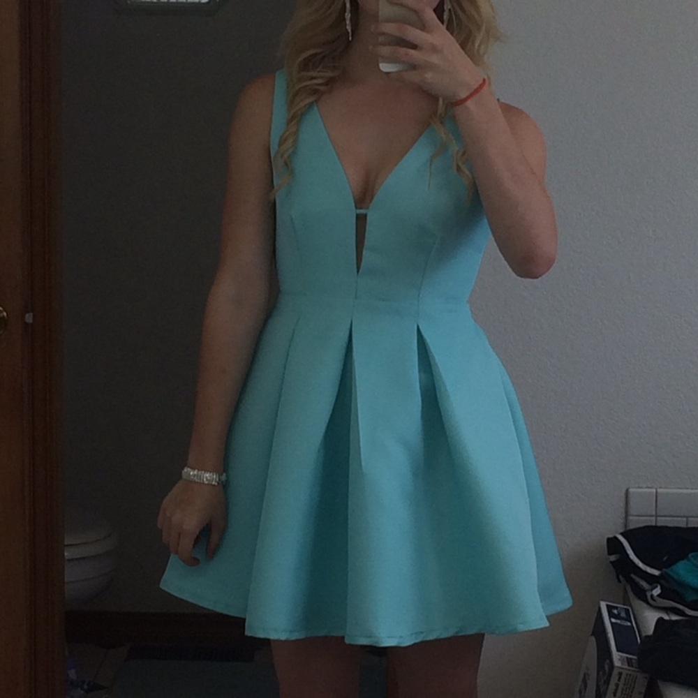 Light blue low cut short formal dress